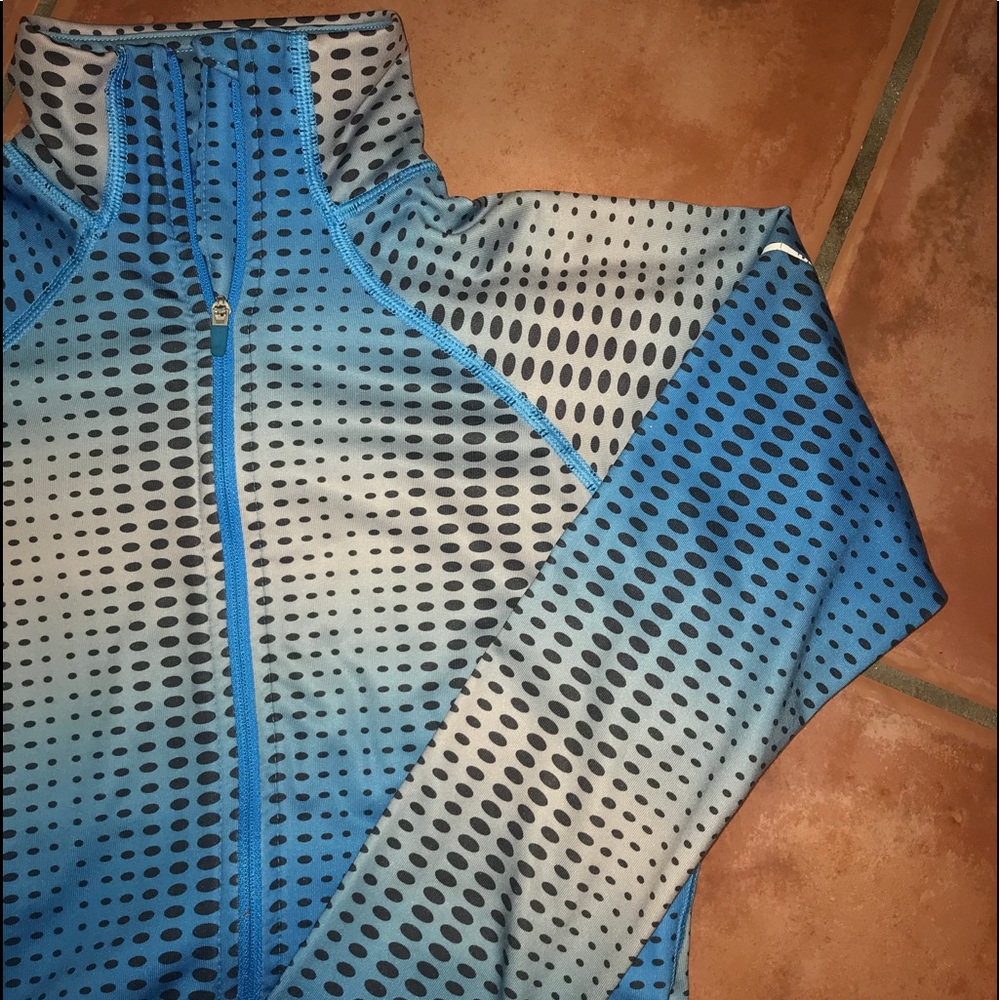 Nike pro pullover
